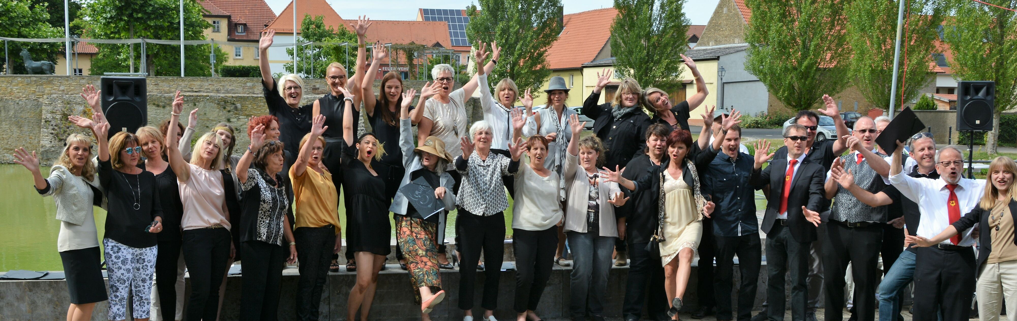jubelnde Gruppe